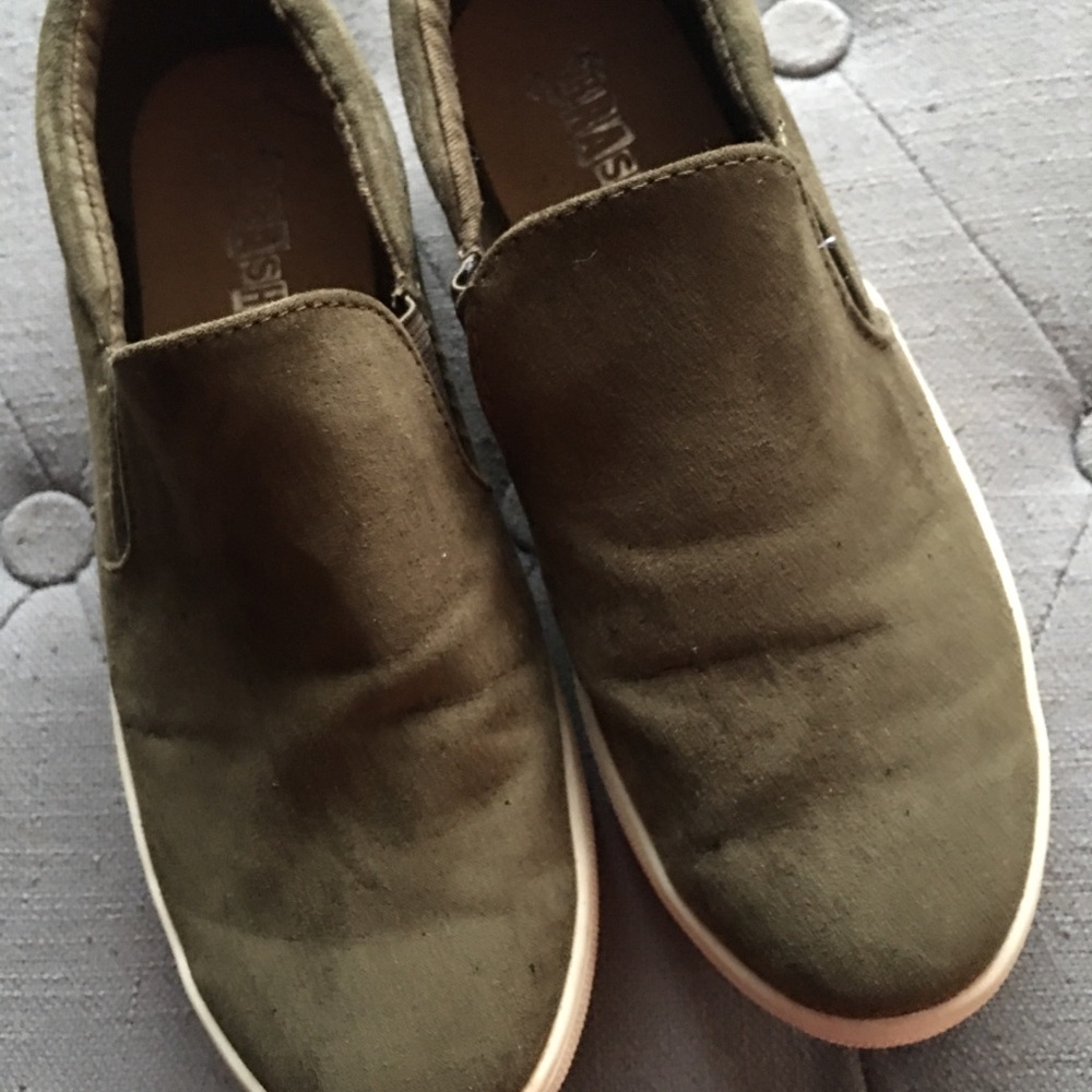 Brash slip ons